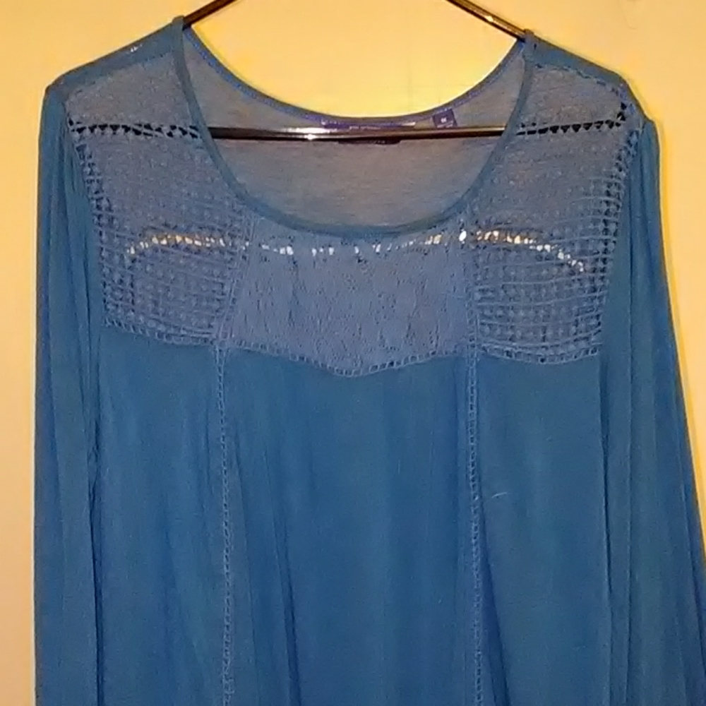 NWOT Ladies Indigo top.